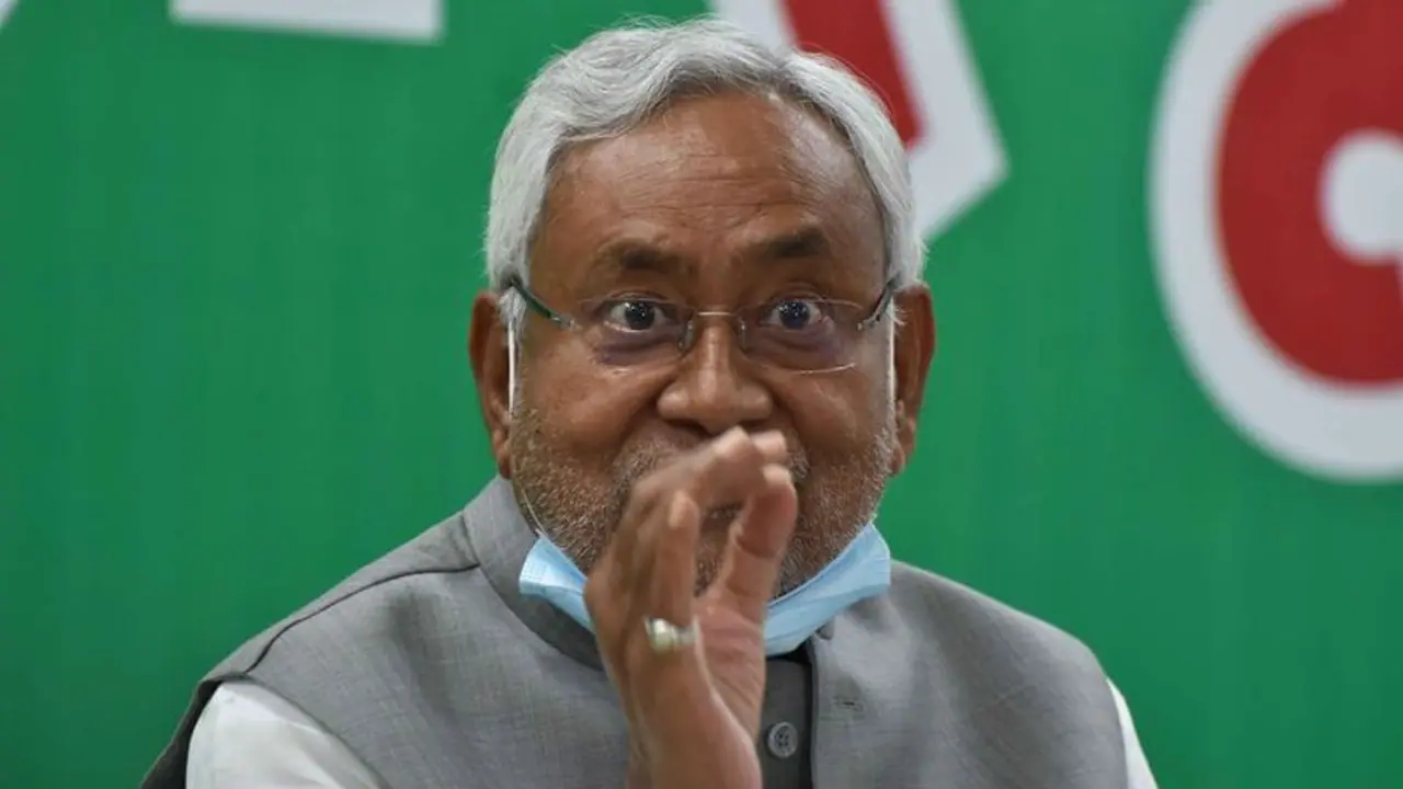 Nitish Kumar Angry:இதென்ன இங்கிலாந்தா! இங்கிலீஸ்ல பேசுறீங்க! விவசாயியை கடிந்து கொண்ட நிதிஷ் குமார் Nitish Kumar Angry:இதென்ன இங்கிலாந்தா! இங்கிலீஸ்ல பேசுறீங்க! விவசாயியை கடிந்து கொண்ட நிதிஷ் குமார்
