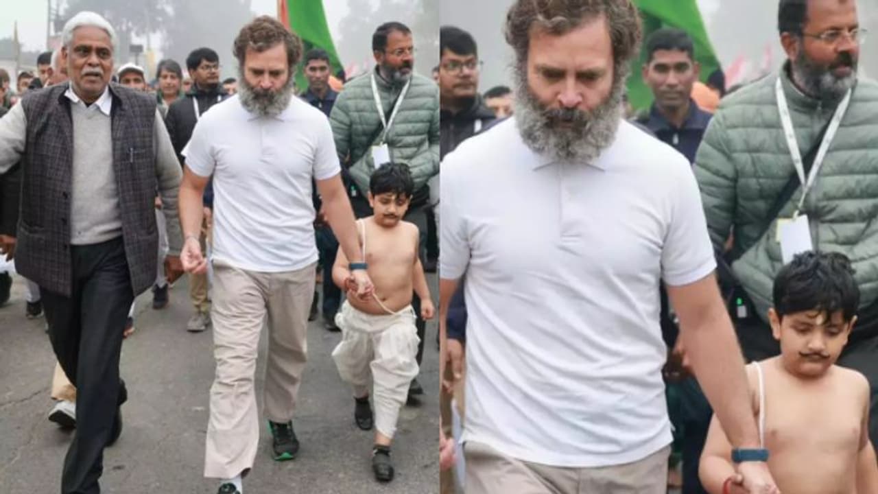 കൊടും തണുപ്പിൽ ഷർട്ടിടാതെ, ധോത്തി മാത്രം ധരിച്ച് കുട്ടി രാഹുലിനൊപ്പം ജോഡോ യാത്രയിൽ; ചിത്രം വൈറൽ, വിവാദം കൊടും തണുപ്പിൽ ഷർട്ടിടാതെ, ധോത്തി മാത്രം ധരിച്ച് കുട്ടി രാഹുലിനൊപ്പം ജോഡോ യാത്രയിൽ; ചിത്രം വൈറൽ, വിവാദം