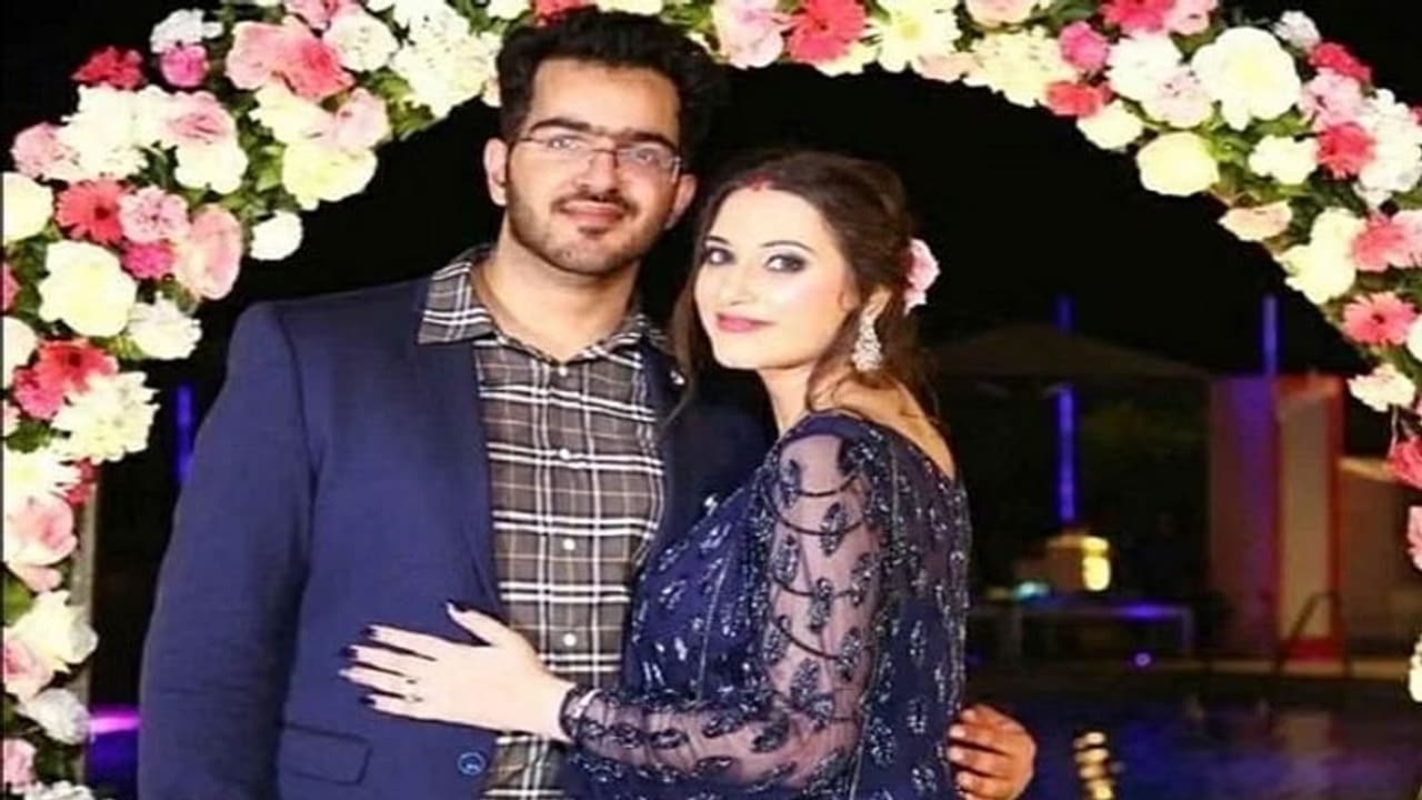 आंचल हत्याकांड: रिश्ते के हैरान करने वाले सच आए सामने, पहली रात को ही पति ने शुरू कर दिया था घिनौना काम आंचल हत्याकांड: रिश्ते के हैरान करने वाले सच आए सामने, पहली रात को ही पति ने शुरू कर दिया था घिनौना काम