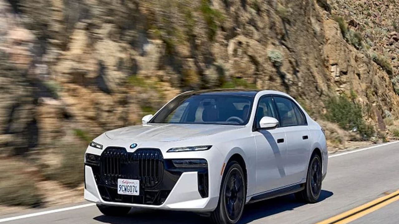 വരുന്നൂ ബിഎംഡബ്ല്യു 7 സീരീസ്, i7 ഫെയ്സ്ലിഫ്റ്റുകൾ വരുന്നൂ ബിഎംഡബ്ല്യു 7 സീരീസ്, i7 ഫെയ്സ്ലിഫ്റ്റുകൾ