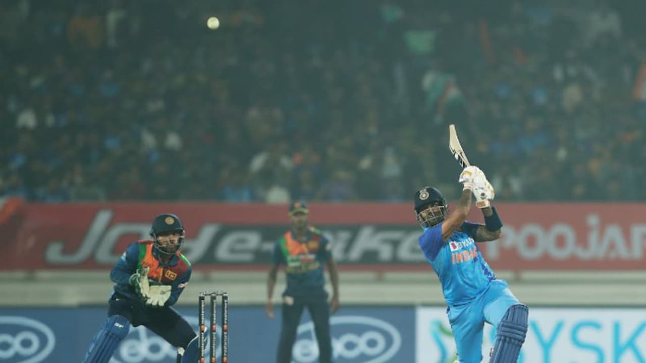 ഉറപ്പിച്ചു, സൂര്യകുമാര്‍ '360' തന്നെ! 45 പന്തില്‍ സെഞ്ചുറി; ഇന്ത്യക്ക് 228 റണ്‍സ്