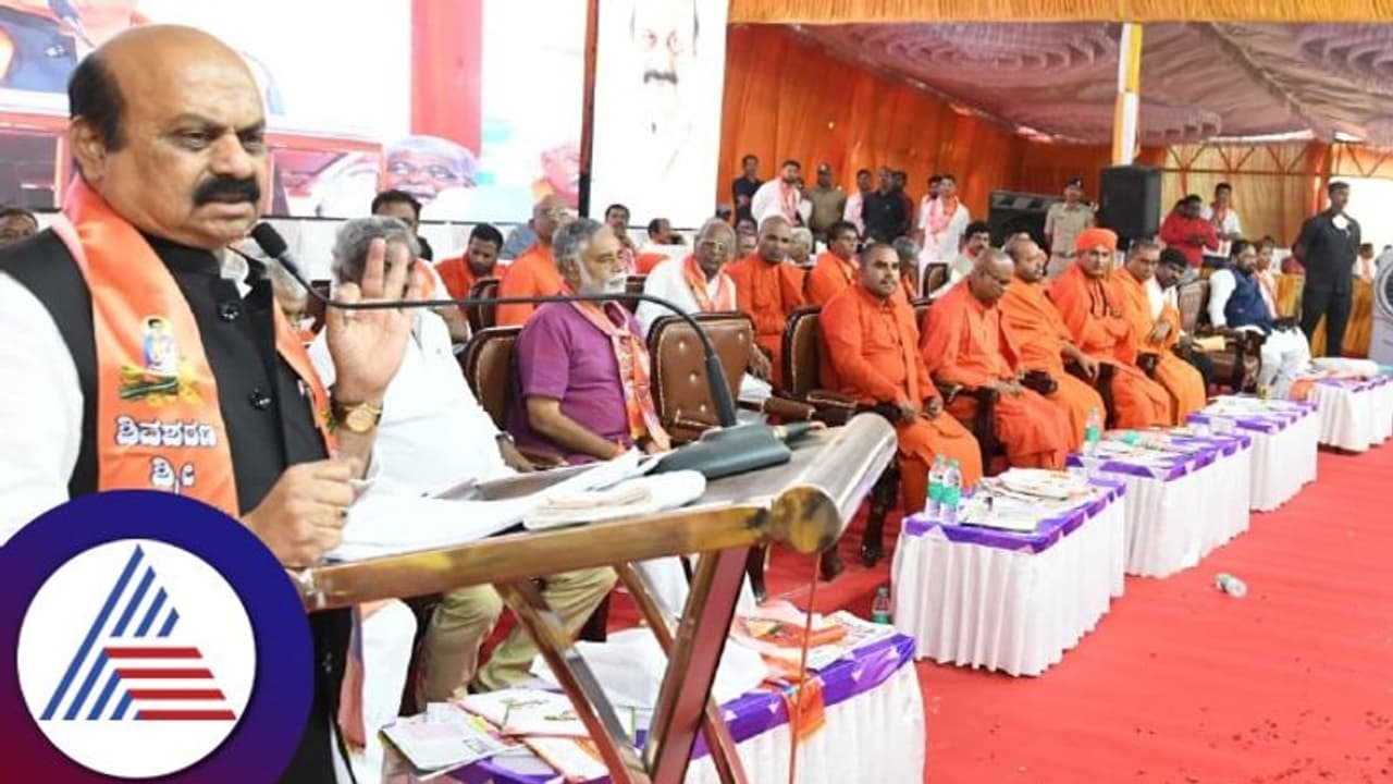 Chitradurga: 22ನೇ ಶತಮಾನದಲ್ಲಿ ಕಾಯಕ ಕ್ರಾಂತಿ ಆಗಬೇಕು: ಸಿಎಂ ಬೊಮ್ಮಾಯಿ