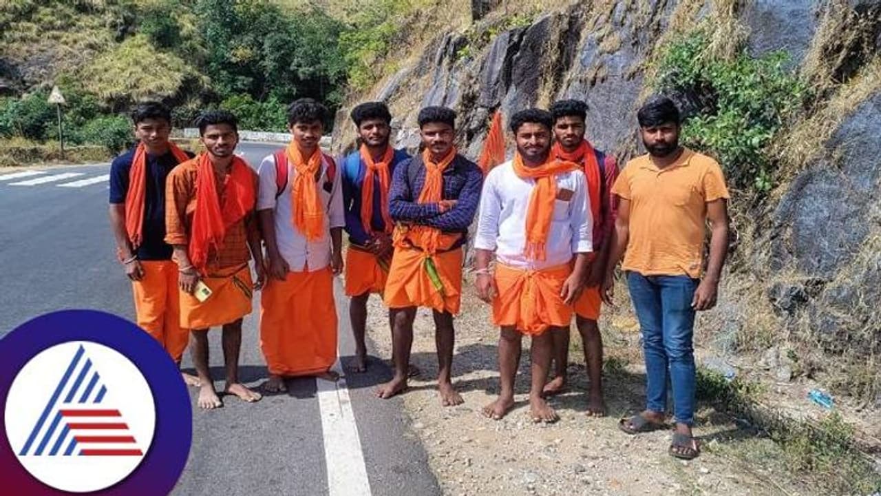 ಚಿಕ್ಕಮಗಳೂರು: ಬಿಜೆಪಿ ಟಿಕೆಟ್ಗಾಗಿ ಅಭಿಮಾನಿಯಿಂದ ಧರ್ಮಸ್ಥಳಕ್ಕೆ ಪಾದಯಾತ್ರೆ..! ಚಿಕ್ಕಮಗಳೂರು: ಬಿಜೆಪಿ ಟಿಕೆಟ್ಗಾಗಿ ಅಭಿಮಾನಿಯಿಂದ ಧರ್ಮಸ್ಥಳಕ್ಕೆ ಪಾದಯಾತ್ರೆ..!