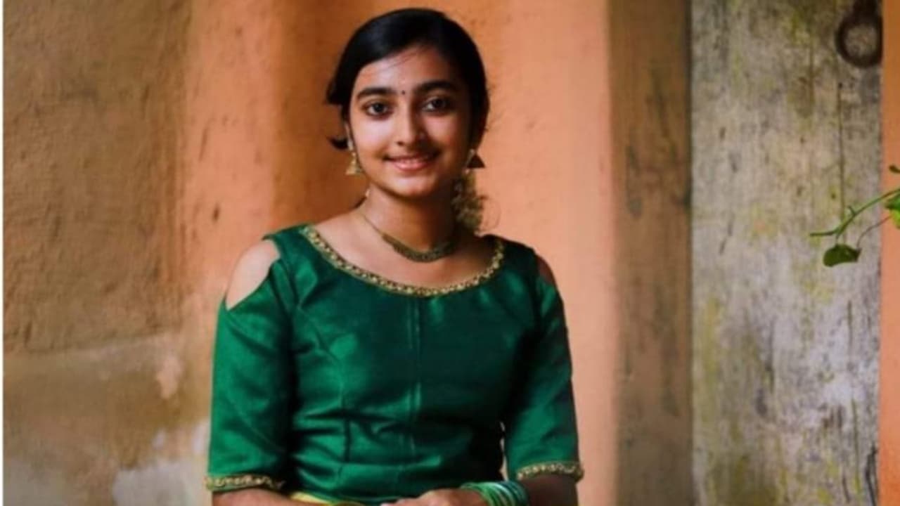 മിമിക്രിയിലും ഓട്ടന്തുള്ളലിലും മികവ് തെളിയിച്ച് യുക്ത മിമിക്രിയിലും ഓട്ടന്തുള്ളലിലും മികവ് തെളിയിച്ച് യുക്ത