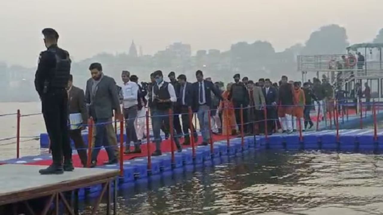 वाराणसी पहुंचे सीएम योगी ने जाना टेंट सिटी का हाल, अधिकारियों के साथ होगी समीक्षा बैठक वाराणसी पहुंचे सीएम योगी ने जाना टेंट सिटी का हाल, अधिकारियों के साथ होगी समीक्षा बैठक