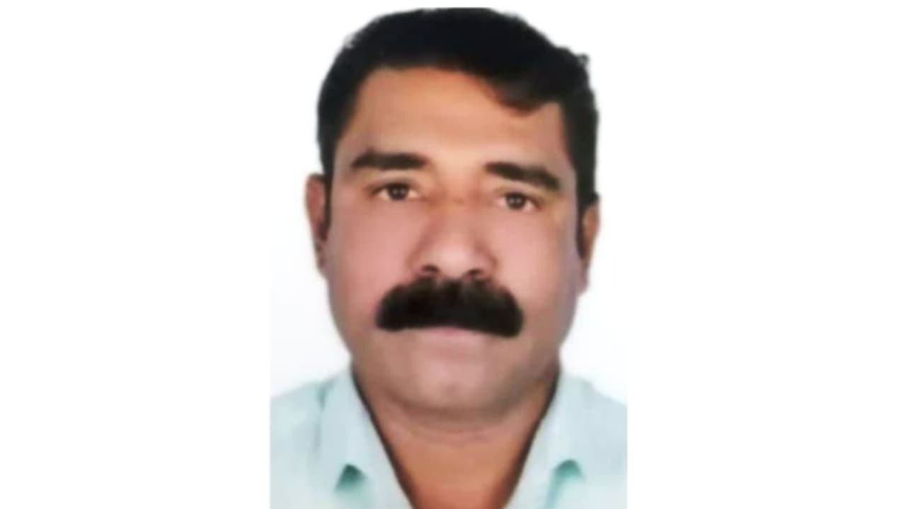 വാഹനാപകടത്തിൽ മരിച്ച പ്രവാസിയുടെ മൃതദേഹം നാട്ടിലേക്ക് കൊണ്ടുപോയി വാഹനാപകടത്തിൽ മരിച്ച പ്രവാസിയുടെ മൃതദേഹം നാട്ടിലേക്ക് കൊണ്ടുപോയി