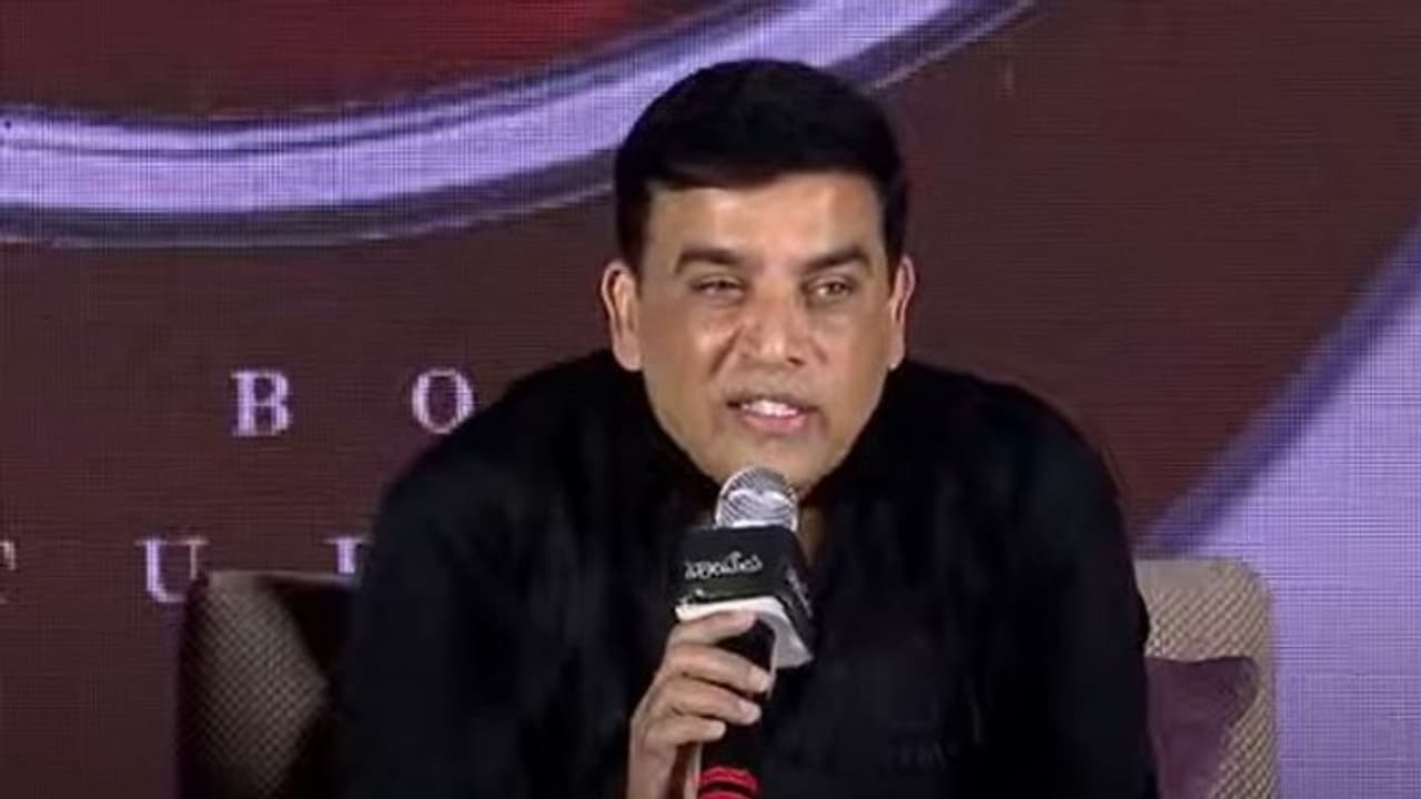 `వారుసుడు` 14కి వాయిదా.. చిరంజీవి, బాలయ్య కోసం పోస్ట్ పోన్.. దిల్రాజు స్పష్టం.. `వారుసుడు` 14కి వాయిదా.. చిరంజీవి, బాలయ్య కోసం పోస్ట్ పోన్.. దిల్రాజు స్పష్టం..