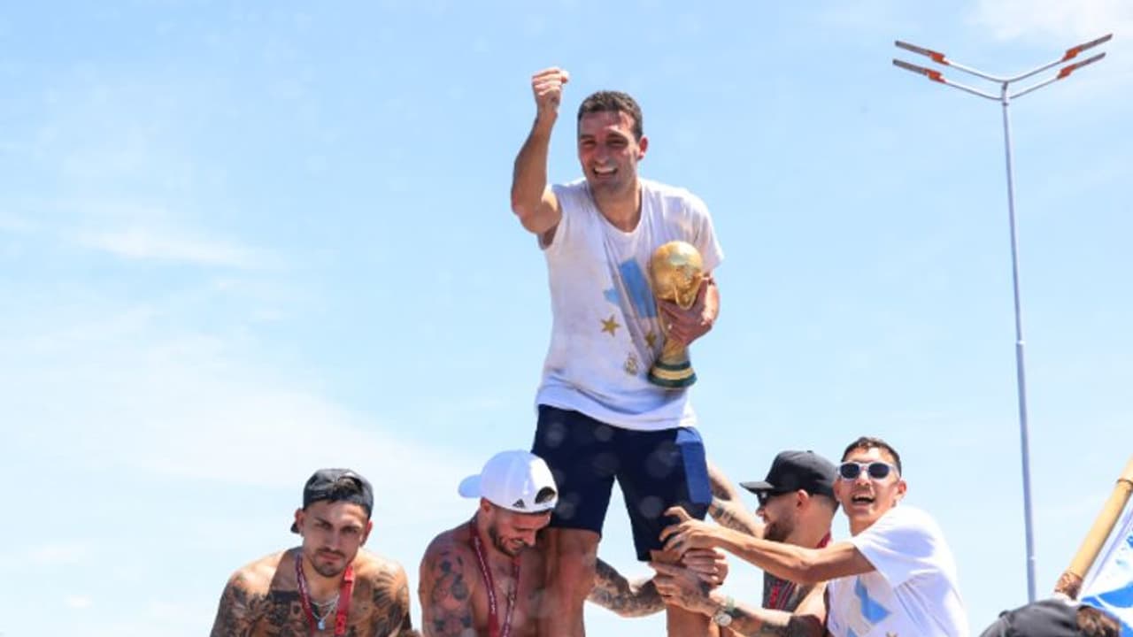 ഖത്തറിലെ കനക കിരീടം; ഏറ്റവും മികച്ച പരിശീലകനുള്ള പുരസ്കാരം സ്കലോണിക്ക് ഖത്തറിലെ കനക കിരീടം; ഏറ്റവും മികച്ച പരിശീലകനുള്ള പുരസ്കാരം സ്കലോണിക്ക്