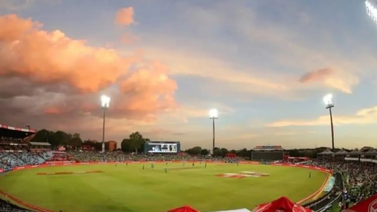 SA20 2023: साउथ अफ्रीका की लीग पर क्यों छाने वाला है बिजली संकट? स्टेडियम की ओर क्या हुई डिमांड SA20 2023: साउथ अफ्रीका की लीग पर क्यों छाने वाला है बिजली संकट? स्टेडियम की ओर क्या हुई डिमांड