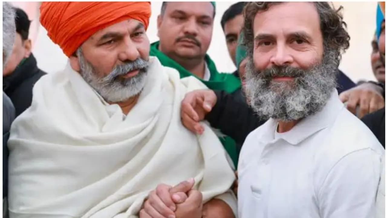 ജോഡോ യാത്രക്ക് കർഷകരുടെ പ്രിയമേറുന്നു; രാഹുലിന്‍റെ കൈ പിടിച്ച്, സ്നേഹം പങ്കിട്ട്, പിന്തുണ അറിയിച്ച് ടിക്കായത്