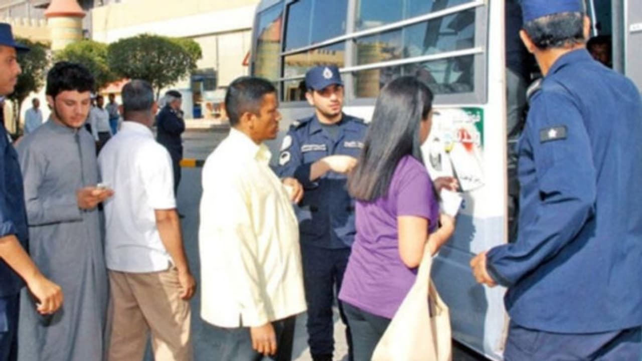 രണ്ടാഴ്ചയ്ക്കിടെ മാത്രം പിടികൂടി നാടുകടത്തിയത് 600 പ്രവാസികളെ; ഭൂരിഭാഗവും താഴ്ന്ന വരുമാനക്കാര് രണ്ടാഴ്ചയ്ക്കിടെ മാത്രം പിടികൂടി നാടുകടത്തിയത് 600 പ്രവാസികളെ; ഭൂരിഭാഗവും താഴ്ന്ന വരുമാനക്കാര്