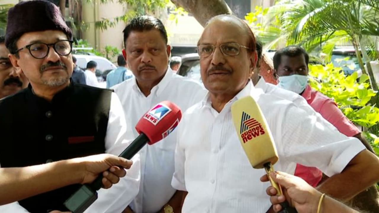 ഗവർണർമാരുടെ ജനാധിപത്യ വിരുദ്ധ നിലപാട്: തമിഴ്‌നാട്ടിലും കേരളത്തിലും സമാന സാഹചര്യമെന്ന് കുഞ്ഞാലിക്കുട്ടി