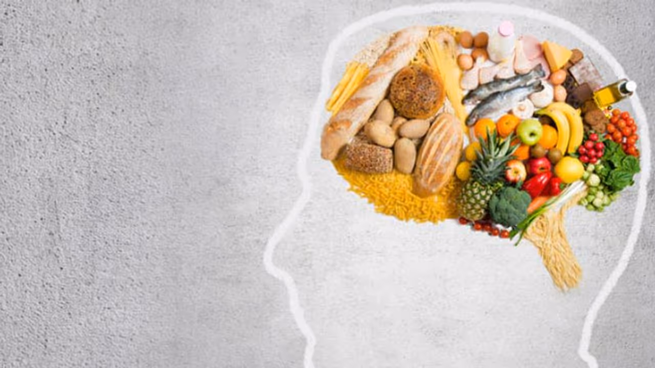 തലച്ചോറിന്‍റെ ആരോഗ്യത്തിനായി കഴിക്കാം ഈ നാല് ഭക്ഷണങ്ങള്‍...