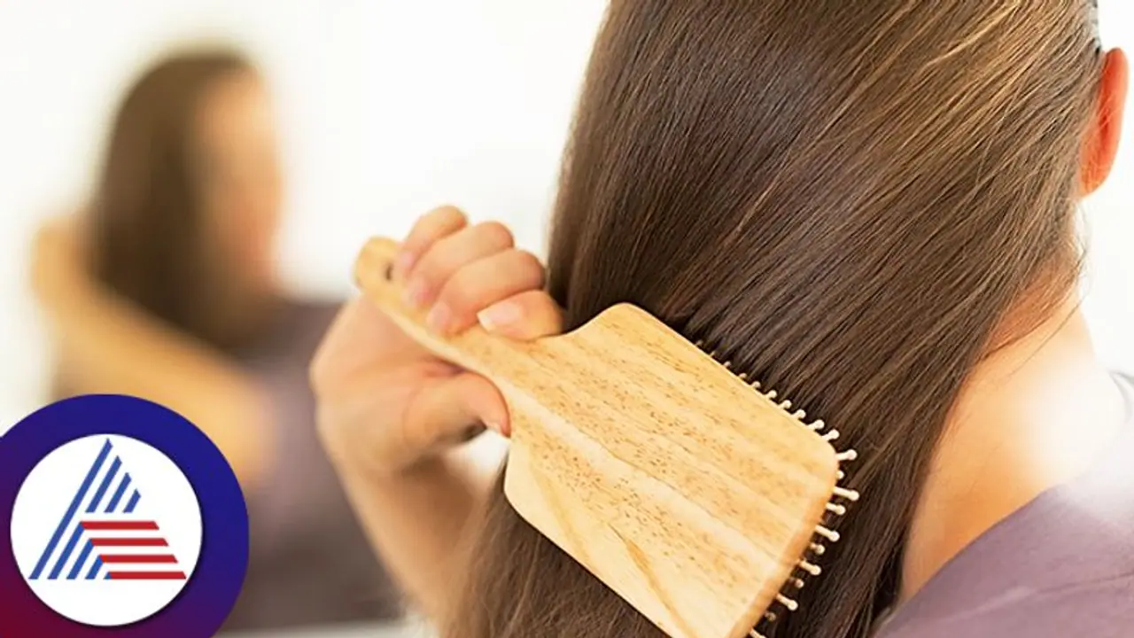 ಕೂದಲು ಬಾಚೋದು ಆರೋಗ್ಯಕ್ಕೂ ಒಳ್ಳೇದು, ಆ ಕೆಲ್ಸ ಹೇಗ್ ಮಾಡ್ಬೇಕು? ಕೂದಲು ಬಾಚೋದು ಆರೋಗ್ಯಕ್ಕೂ ಒಳ್ಳೇದು, ಆ ಕೆಲ್ಸ ಹೇಗ್ ಮಾಡ್ಬೇಕು?