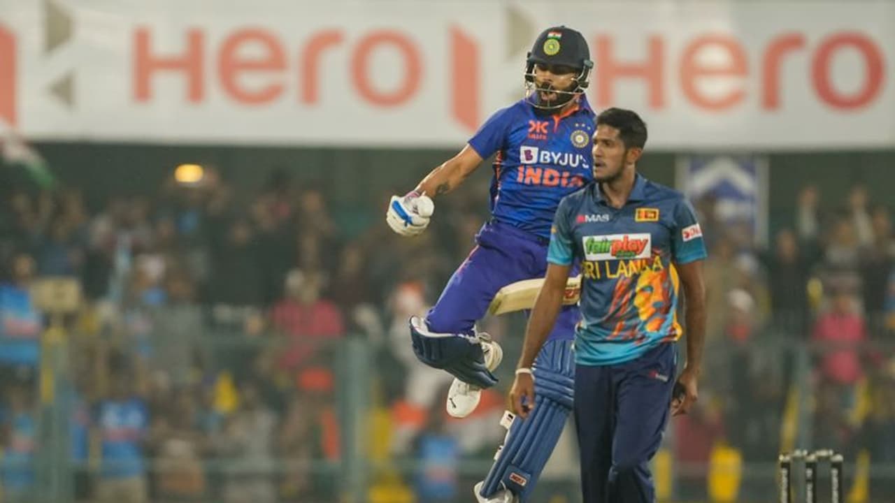 IND vs SL 2022 23, 1st ODI: Supporters run amok as 'GOAT' Virat Kohli slams 45th ODI century IND vs SL 2022 23, 1st ODI: Supporters run amok as 'GOAT' Virat Kohli slams 45th ODI century