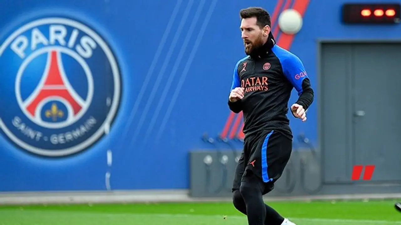 മെസിയെ എന്തുവിലകൊടുത്തും നിലനിര്ത്താനൊരുങ്ങി പിഎസ്ജി! താരവുമായി ചര്ച്ചകള് ആരംഭിച്ചു മെസിയെ എന്തുവിലകൊടുത്തും നിലനിര്ത്താനൊരുങ്ങി പിഎസ്ജി! താരവുമായി ചര്ച്ചകള് ആരംഭിച്ചു