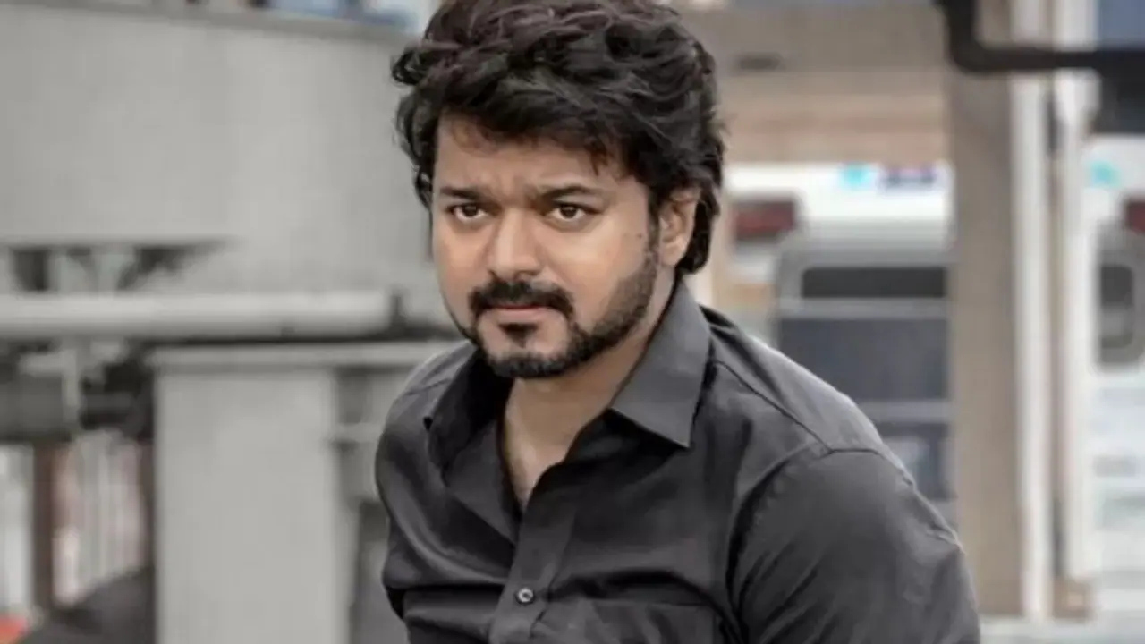 കേരളത്തില് 'വാരിസ്' ആഘോഷമാകും, റിലീസ് ദിവസം ഹൗസ് ഫുള് ഷോകള് കേരളത്തില് 'വാരിസ്' ആഘോഷമാകും, റിലീസ് ദിവസം ഹൗസ് ഫുള് ഷോകള്