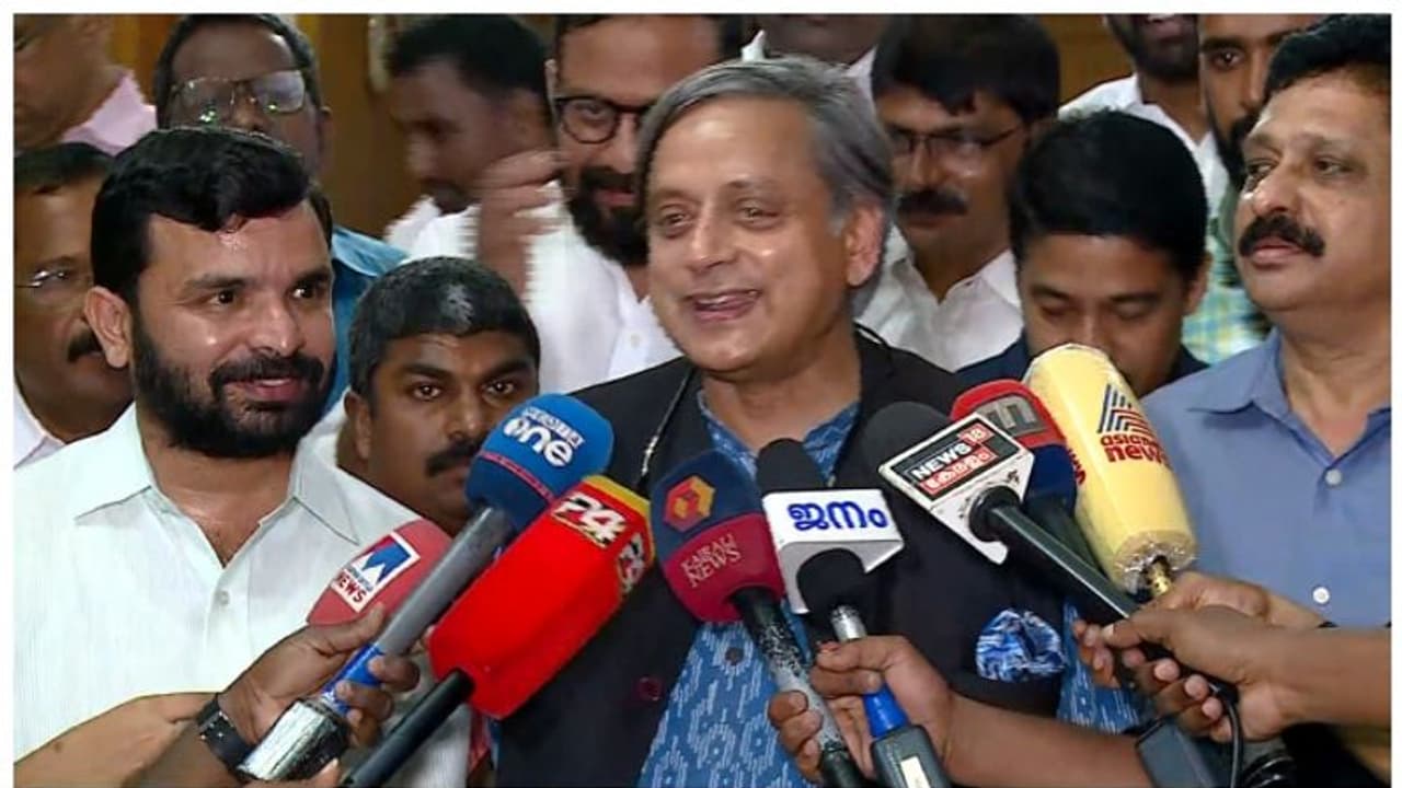 'എംപിമാര്‍ പലരും നിയമസഭയിലേക്ക് മത്സരിച്ചേക്കും'; കോണ്‍ഗ്രസ് അക്കാര്യം തീരുമാനിക്കുമെന്ന് ശശി തരൂര്‍