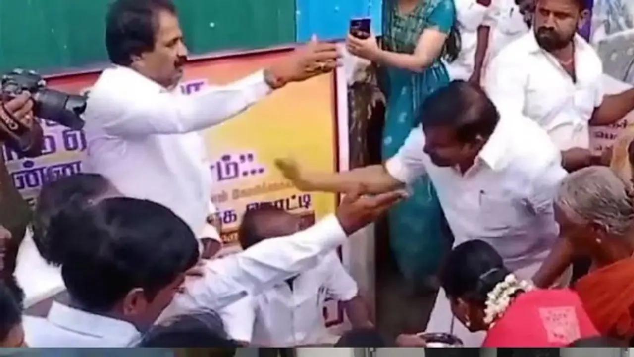 கலெக்டர் முன்னாடியே அமைச்சர் இப்படி செய்யலாமா? திமுக கவுன்சிலரை ஓங்கி தலையில் அடித்த KN.நேரு.. வைரல் வீடியோ.!