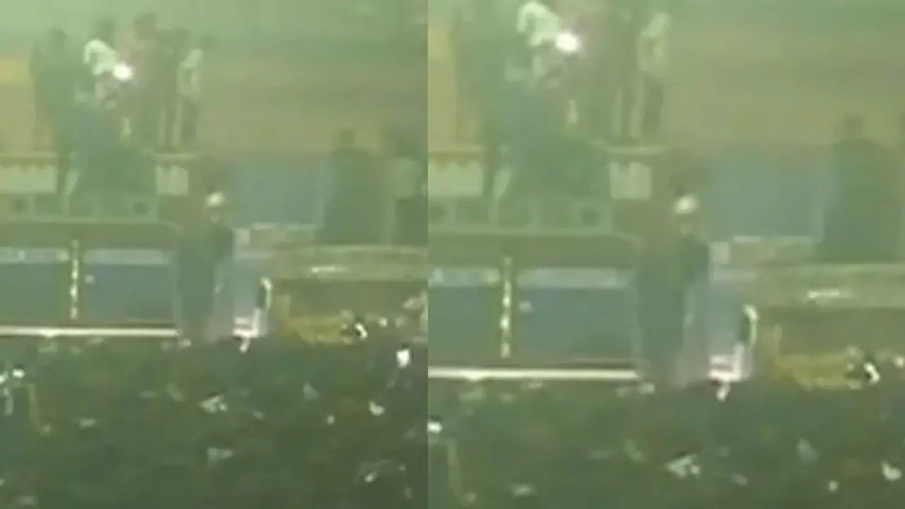 ஷாக்கிங் நியூஸ்.. திரையரங்கு முன்பு அஜித் ரசிகர் உயிரிழப்பு துணிவு பட கொண்டாட்டத்தின் போது நிகழ்ந்த சோகம்..! ஷாக்கிங் நியூஸ்.. திரையரங்கு முன்பு அஜித் ரசிகர் உயிரிழப்பு துணிவு பட கொண்டாட்டத்தின் போது நிகழ்ந்த சோகம்..!