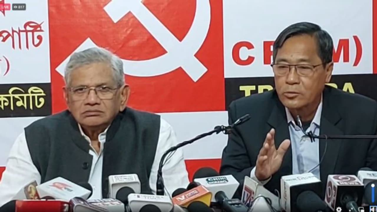 ത്രിപുര തെരഞ്ഞെടുപ്പ് നിർണായകം, ബിജെപിയെ തോൽപ്പിക്കുക ലക്ഷ്യം; മതേതര കക്ഷികൾ ഒന്നിക്കണമെന്ന് യെച്ചൂരി ത്രിപുര തെരഞ്ഞെടുപ്പ് നിർണായകം, ബിജെപിയെ തോൽപ്പിക്കുക ലക്ഷ്യം; മതേതര കക്ഷികൾ ഒന്നിക്കണമെന്ന് യെച്ചൂരി