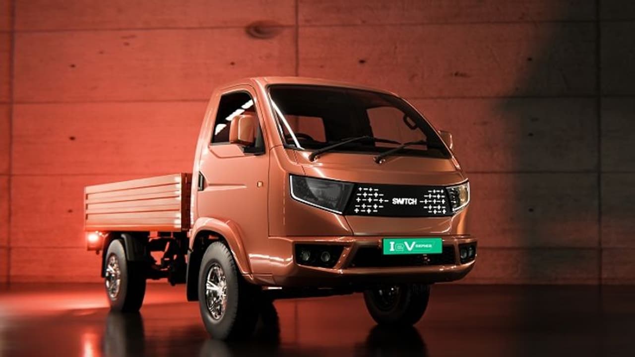 Auto Expo 2023 ಸ್ವಿಚ್ ಮೊಬಿಲಿಟಿಯಿಂದ ಎಲೆಕ್ಟ್ರಿಕ್ LEV ಅನಾವರಣ! Auto Expo 2023 ಸ್ವಿಚ್ ಮೊಬಿಲಿಟಿಯಿಂದ ಎಲೆಕ್ಟ್ರಿಕ್ LEV ಅನಾವರಣ!