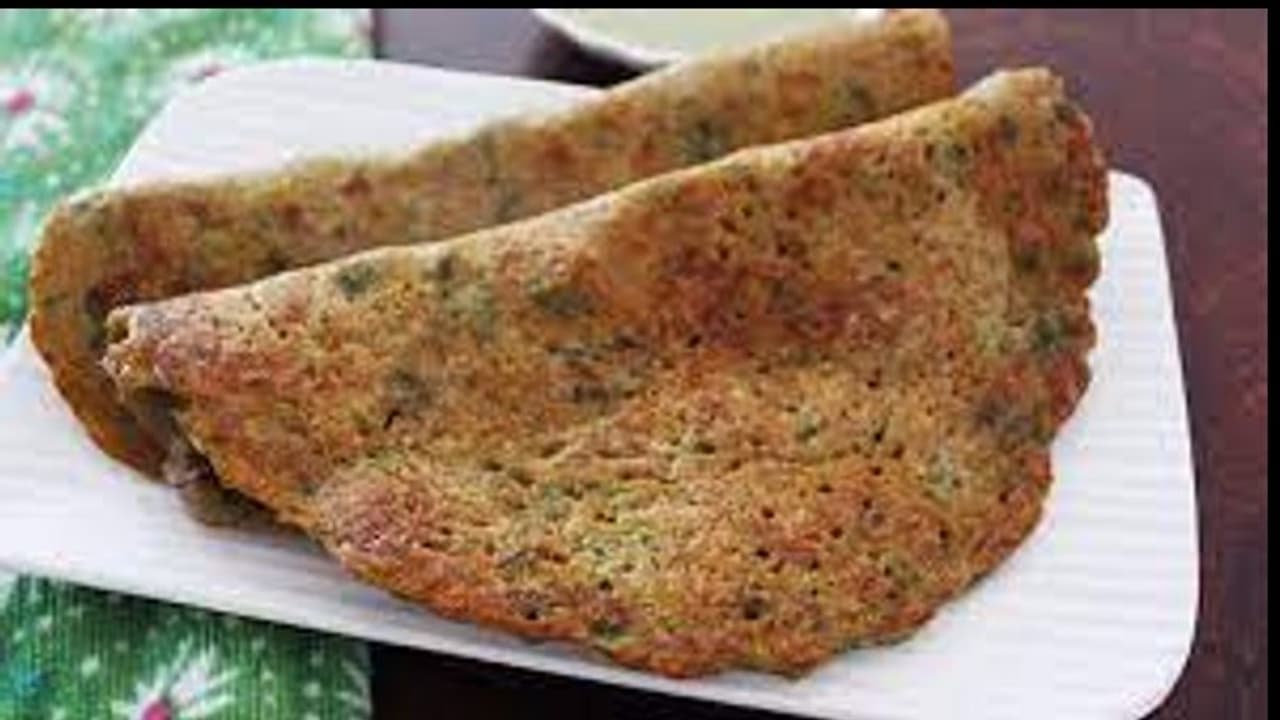 1 கப் ரவை இருக்கா.. சூப்பரான அடை தோசை இப்படி செஞ்சு சாப்பிடுங்க.. ரெசிபி இதோ! 1 கப் ரவை இருக்கா.. சூப்பரான அடை தோசை இப்படி செஞ்சு சாப்பிடுங்க.. ரெசிபி இதோ!