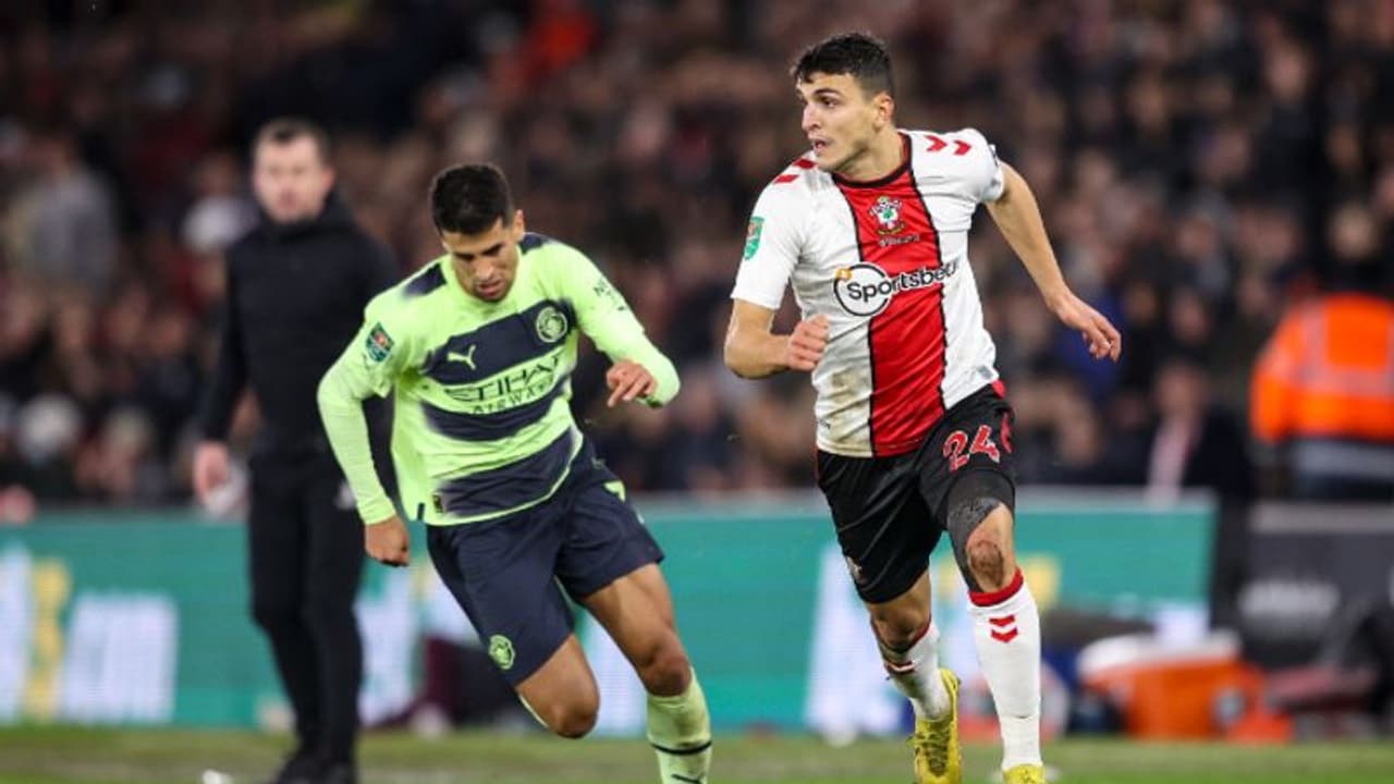 ഇഎഫ്എൽ കപ്പ്: രണ്ടടി കൊടുത്ത് മാഞ്ചസ്റ്റർ സിറ്റിയെ പുറത്താക്കി സതാംപ്ടൺ ഇഎഫ്എൽ കപ്പ്: രണ്ടടി കൊടുത്ത് മാഞ്ചസ്റ്റർ സിറ്റിയെ പുറത്താക്കി സതാംപ്ടൺ