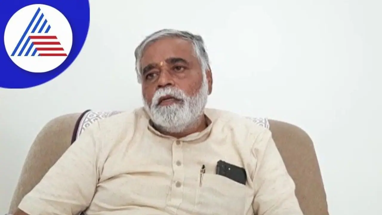 ವಿಶೇಷ ಚೇತನ ವಿದ್ಯಾರ್ಥಿಗೆ ಬಂದಿದ್ದ ಬೆಟ್ಟದಂತಹ ಕಷ್ಟವನ್ನ ರಾತ್ರೋರಾತ್ರಿ ಬಗೆಹರಿಸಿದ ಶಿಕ್ಷಣ ಸಚಿವ ಬಿ.ಸಿ. ನಾಗೇಶ್..! ವಿಶೇಷ ಚೇತನ ವಿದ್ಯಾರ್ಥಿಗೆ ಬಂದಿದ್ದ ಬೆಟ್ಟದಂತಹ ಕಷ್ಟವನ್ನ ರಾತ್ರೋರಾತ್ರಿ ಬಗೆಹರಿಸಿದ ಶಿಕ್ಷಣ ಸಚಿವ ಬಿ.ಸಿ. ನಾಗೇಶ್..!