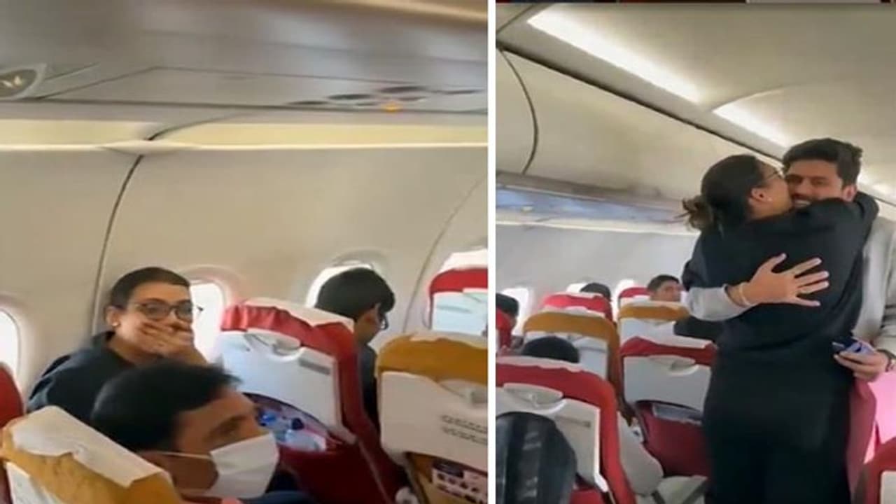 విమానంలో కాబోయే భార్యకు ప్రపోజ్ చేసిన యువకుడు.. వీడియో వైరల్...! విమానంలో కాబోయే భార్యకు ప్రపోజ్ చేసిన యువకుడు.. వీడియో వైరల్...!