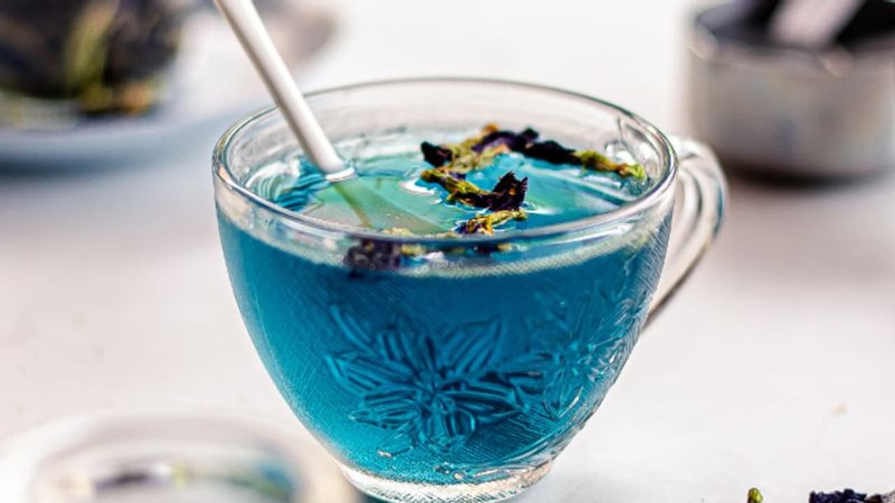 പ്രമേഹം മുതല് ഓർമശക്തിക്ക് വരെ; അറിയാം ബ്ലൂ ടീയുടെ ആരോഗ്യ ഗുണങ്ങള്... പ്രമേഹം മുതല് ഓർമശക്തിക്ക് വരെ; അറിയാം ബ്ലൂ ടീയുടെ ആരോഗ്യ ഗുണങ്ങള്...