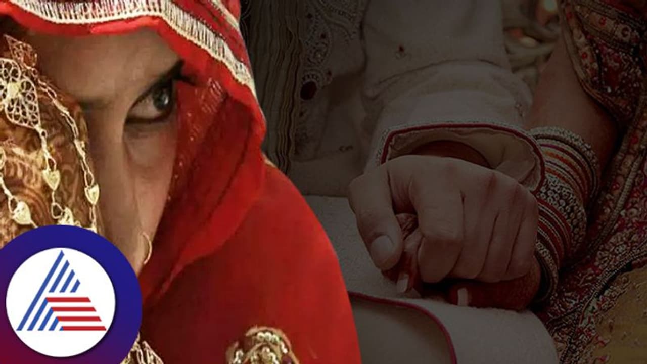 ಥೂ ಇದೆಂಥಾ ನರಕ, ಗಂಡನ ಜೊತೆ ಮಾತ್ರವಲ್ಲ ದಿನಾ ಮೈದುನನ ಜೊತೆನೂ ಮಲಗ್ಬೇಕಂತೆ ! ಥೂ ಇದೆಂಥಾ ನರಕ, ಗಂಡನ ಜೊತೆ ಮಾತ್ರವಲ್ಲ ದಿನಾ ಮೈದುನನ ಜೊತೆನೂ ಮಲಗ್ಬೇಕಂತೆ !