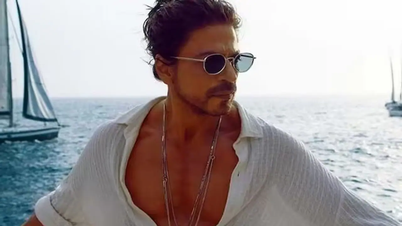 शाहरुख ने किया अपनी पहली गर्लफ्रेंड का खुलासा, पठान की फीस को लेकर किंग खान ने कही ये बात शाहरुख ने किया अपनी पहली गर्लफ्रेंड का खुलासा, पठान की फीस को लेकर किंग खान ने कही ये बात