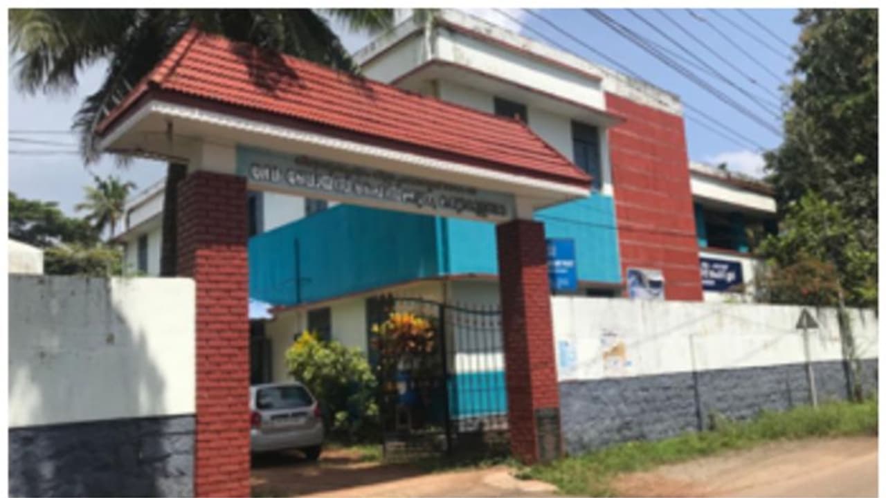 കന്യാകുളങ്ങര ബോയ്സില് ഇനി പെണ്കുട്ടികളും; ജില്ലയില് മിക്സഡ് സ്കൂളായി മാറുന്ന ആദ്യ ബോയ്സ് സ്കൂള് കന്യാകുളങ്ങര ബോയ്സില് ഇനി പെണ്കുട്ടികളും; ജില്ലയില് മിക്സഡ് സ്കൂളായി മാറുന്ന ആദ്യ ബോയ്സ് സ്കൂള്