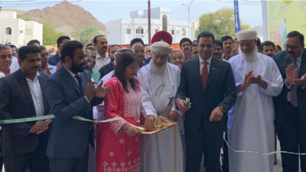 മസ്കറ്റിലെ 'ബുക്ക് ഫെസ്റ്റ് 2023' ഇന്ത്യൻ സ്ഥാനപതി ഉദ്ഘാടനം ചെയ്തു