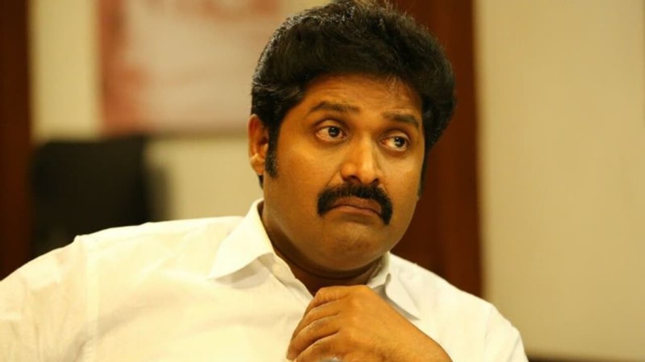 പൊലീസ് സ്റ്റേഷനിലെ ആത്മഹത്യ ശ്രമം; നടൻ വിജയകുമാറിനെ കുറ്റവിമുക്തനാക്കി കോടതി