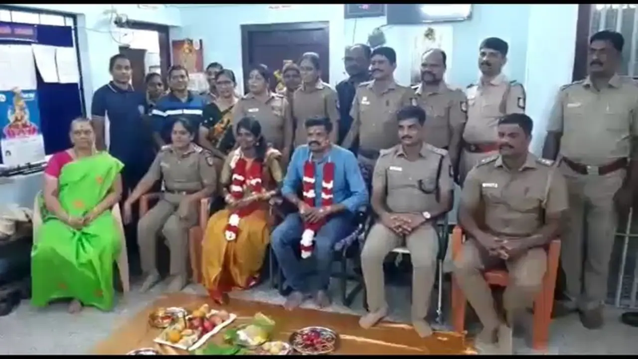 கோவில்பட்டியில் உதவி ஆய்வாளருக்கு காவல் நிலையத்திலேயே வளைகாப்பு நடத்திய சக காவலர்கள்