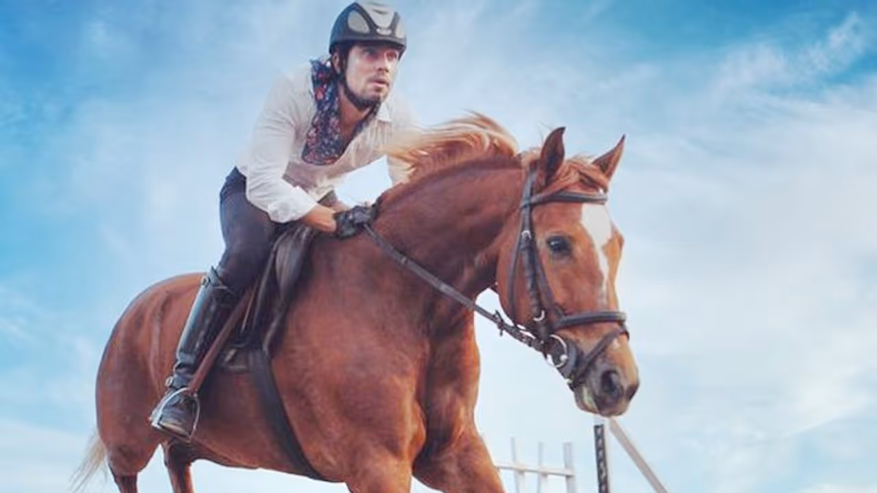 घुड़सवारी करते वक्त बेहोश होकर गिरे रणदीप हुड्डा, घायल अवस्था में कराना पड़ा अस्पताल में भर्ती