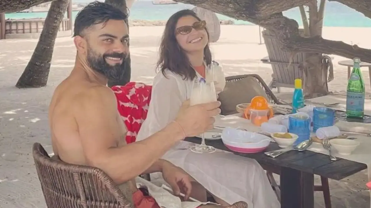 Picture of the day: Anushka Sharma, Virat Kolhi having a fun time at the beach 