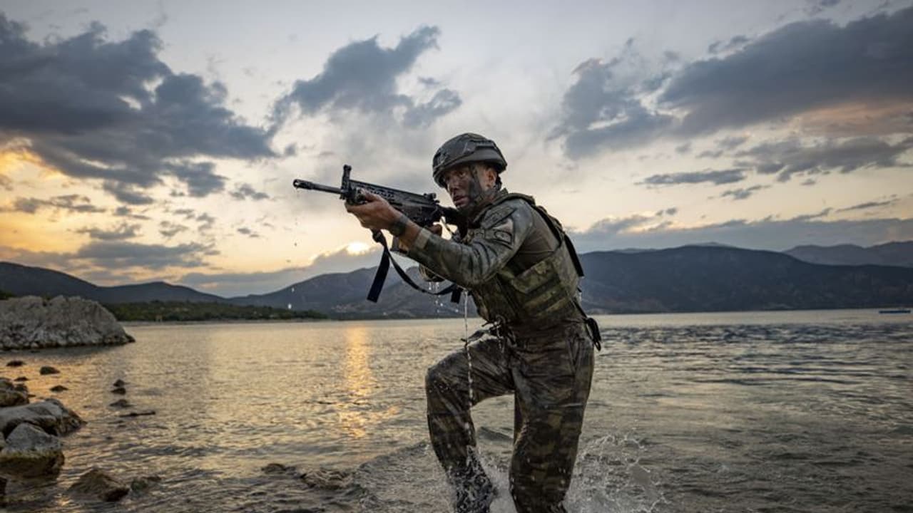 உலக ராணுவ செலவு இதுவரை இல்லாத அளவுக்கு உயர்வு.. இந்தியா எந்த இடத்தில் உள்ளது தெரியுமா..?