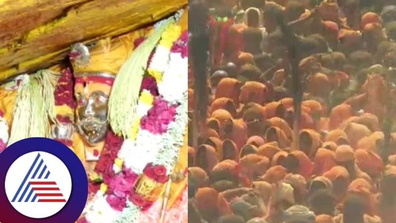 ಯಾದಗಿರಿಯಲ್ಲಿ ಮೈಲಾರಲಿಂಗನ ಜಾತ್ರಾ ವೈಭವ: ಭಂಡಾರದ ಒಡೆಯನಿಗೆ ಭಂಡಾರ ಅರ್ಪಿಸಿದ ಭಕ್ತರು ಯಾದಗಿರಿಯಲ್ಲಿ ಮೈಲಾರಲಿಂಗನ ಜಾತ್ರಾ ವೈಭವ: ಭಂಡಾರದ ಒಡೆಯನಿಗೆ ಭಂಡಾರ ಅರ್ಪಿಸಿದ ಭಕ್ತರು