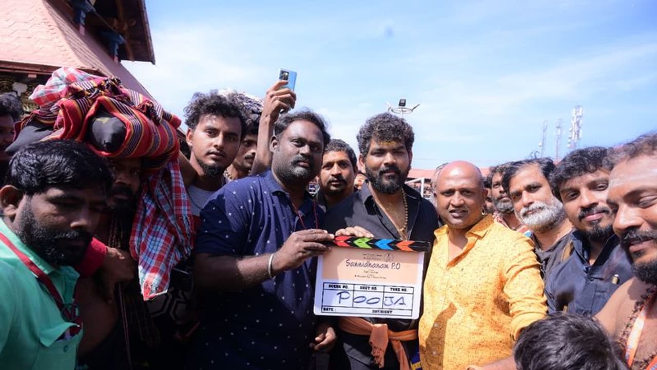 சபரிமலையில் யோகி பாபு நடிக்கும் 'சன்னிதானம் PO' படத்தை கிளாப் அடித்து துவங்கி வைத்த விக்னேஷ் சிவன்! 