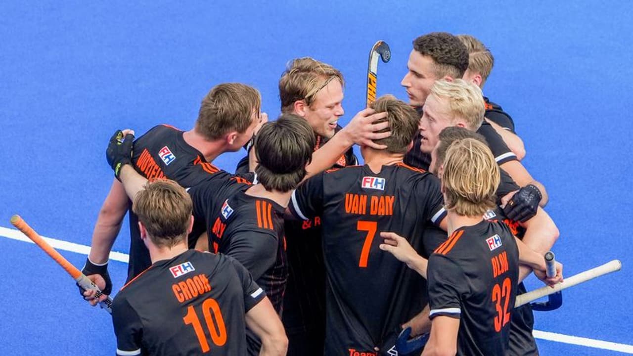 Hockey World Cup 2023: दमदार नीदरलैंड और सुपर टीम ऑस्ट्रेलिया के मुकाबले, जानें टीमों के हेड टू हेड रिकॉर्ड्स Hockey World Cup 2023: दमदार नीदरलैंड और सुपर टीम ऑस्ट्रेलिया के मुकाबले, जानें टीमों के हेड टू हेड रिकॉर्ड्स