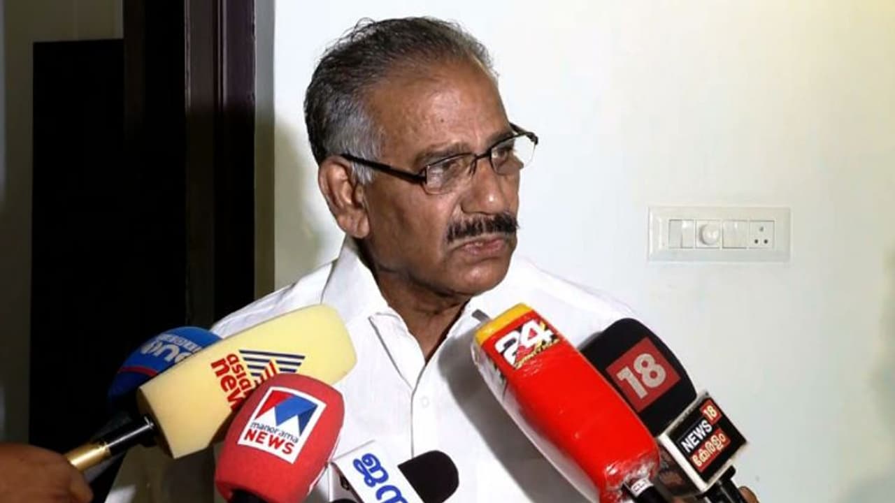 സഹായം തേടി ആര് വിളിച്ചാലും വനം ഉദ്യോഗസ്ഥർ ഫോൺ എടുക്കണം,ഇല്ലെങ്കിൽ കർശന നടപടി മന്ത്രി എകെ ശശീന്ദ്രൻ സഹായം തേടി ആര് വിളിച്ചാലും വനം ഉദ്യോഗസ്ഥർ ഫോൺ എടുക്കണം,ഇല്ലെങ്കിൽ കർശന നടപടി മന്ത്രി എകെ ശശീന്ദ്രൻ