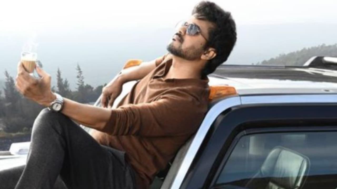 വീണ്ടും ബോക്സ് ഓഫീസില് വിജയ് ചിത്രത്തിന്റെ തേരോട്ടം, 'വാരിസ്' 100 കോടി ക്ലബില് വീണ്ടും ബോക്സ് ഓഫീസില് വിജയ് ചിത്രത്തിന്റെ തേരോട്ടം, 'വാരിസ്' 100 കോടി ക്ലബില്