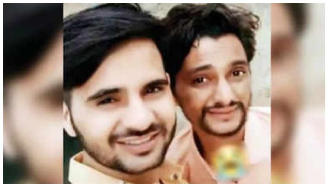 ഇരട്ട സഹോദരങ്ങൾ മണിക്കൂറുകളുടെ വ്യത്യാസത്തിൽ സമാനമായ സാഹചര്യത്തിൽ മരിച്ചു ഇരട്ട സഹോദരങ്ങൾ മണിക്കൂറുകളുടെ വ്യത്യാസത്തിൽ സമാനമായ സാഹചര്യത്തിൽ മരിച്ചു