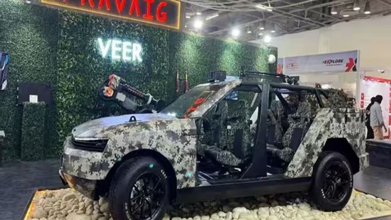 ഇന്ത്യൻ സൈന്യത്തിനായി ഒരു വീരനെ ദില്ലിയില്‍ സമ്മാനിച്ച് പ്രവൈഗ്