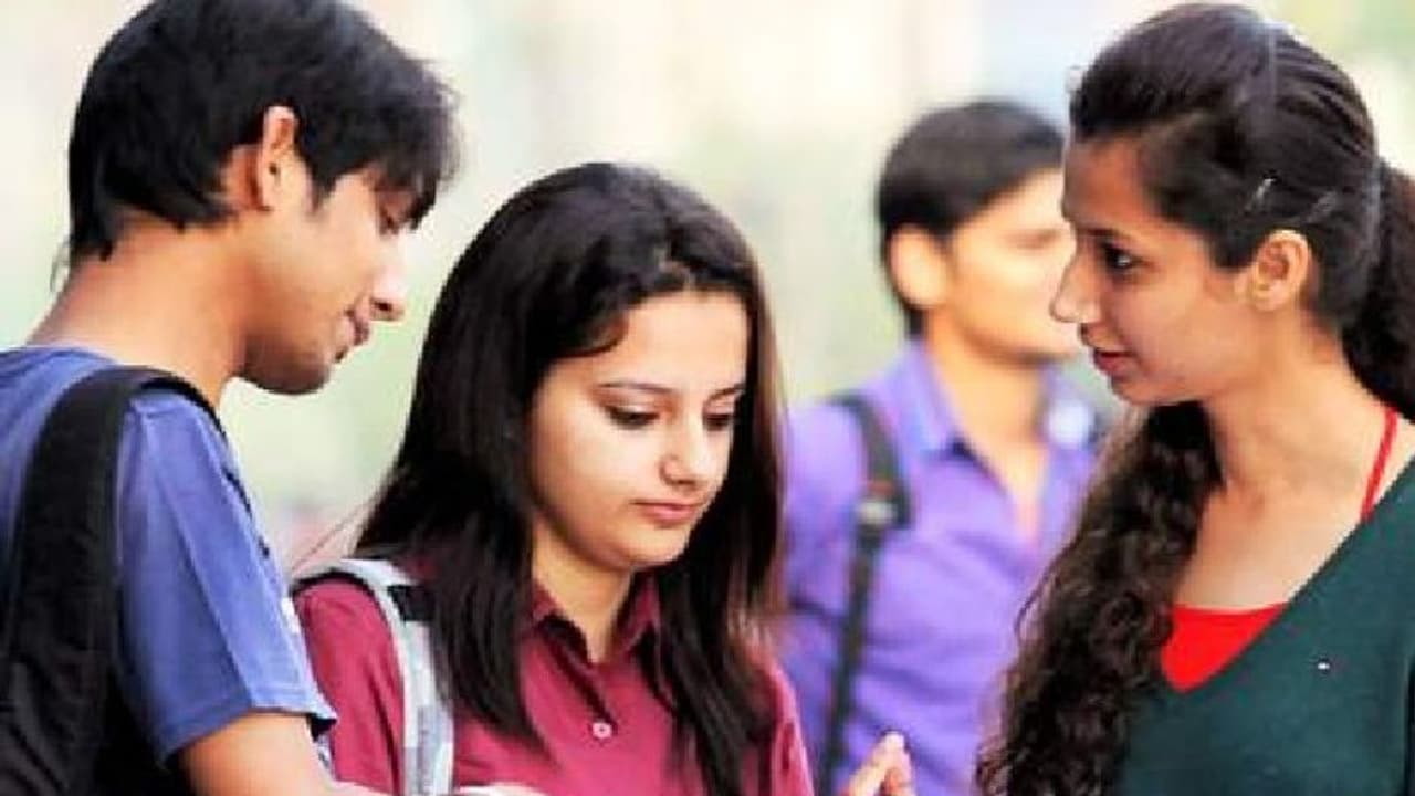 युवाओं के लिए खुशखबरी: इस राज्य में एक ही विभाग में 32 हाजर लोगों की भर्ती निकाल रही सरकार युवाओं के लिए खुशखबरी: इस राज्य में एक ही विभाग में 32 हाजर लोगों की भर्ती निकाल रही सरकार