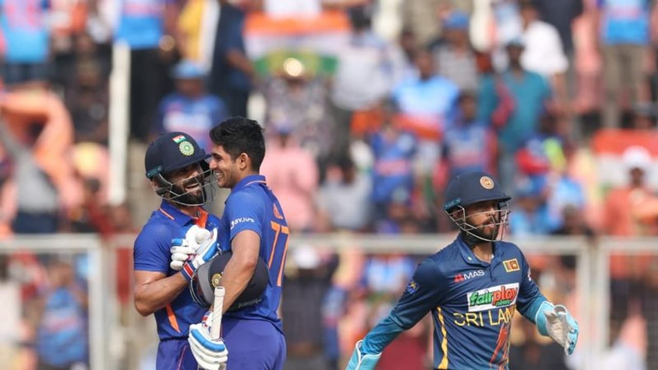 300 प्लस रन से जीतने वाली दुनिया की पहली टीम बनी इंडिया, जानें वनडे क्रिकेट इतिहास में पांच सबसे बड़ी जीत कौन 