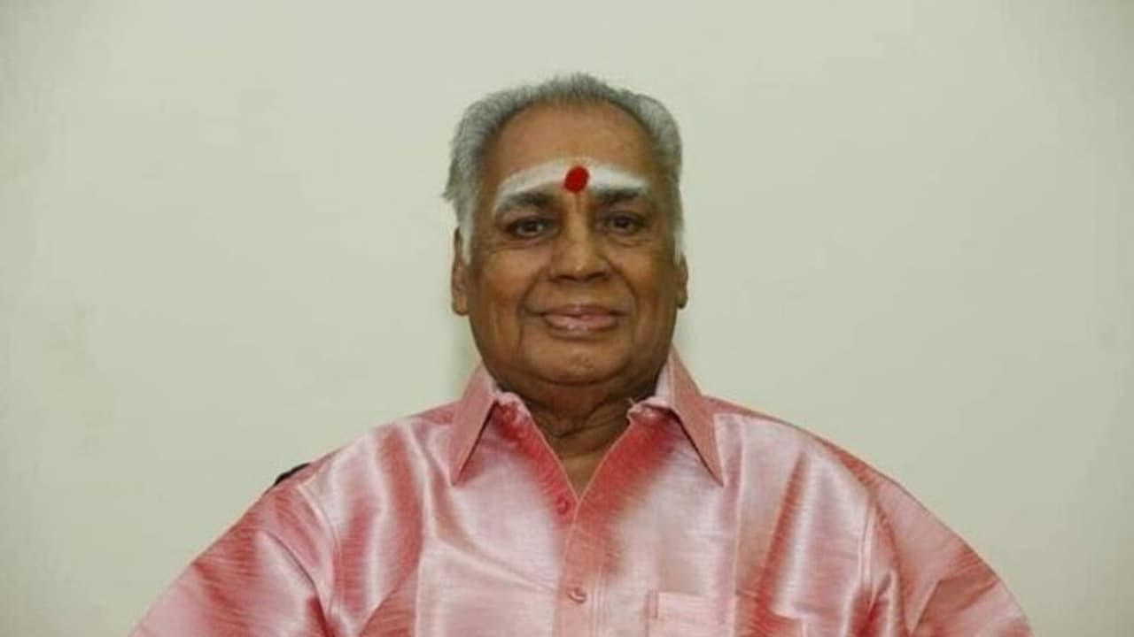 చిత్ర పరిశ్రమలో విషాదం.. `సోగ్గాడు` రైటర్‌ కన్నుమూత.. 